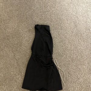 Elegant Black Sleeveless Dress